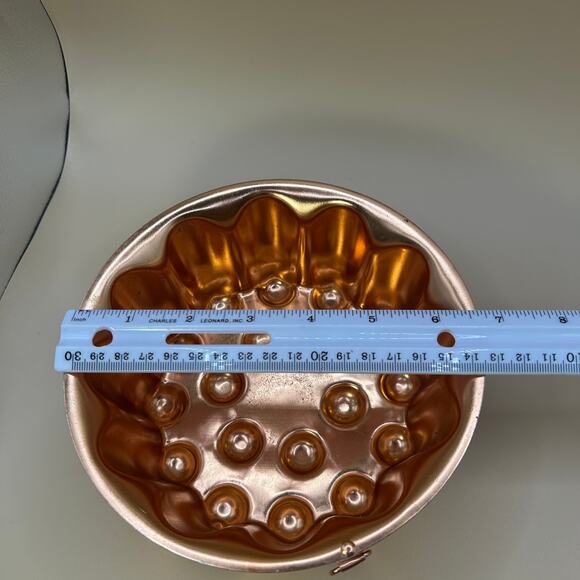 Vintage Mirro Copper Tone Aluminum Jello Cake Mold 6" Diameter Wall Decor - Picture 2 of 10